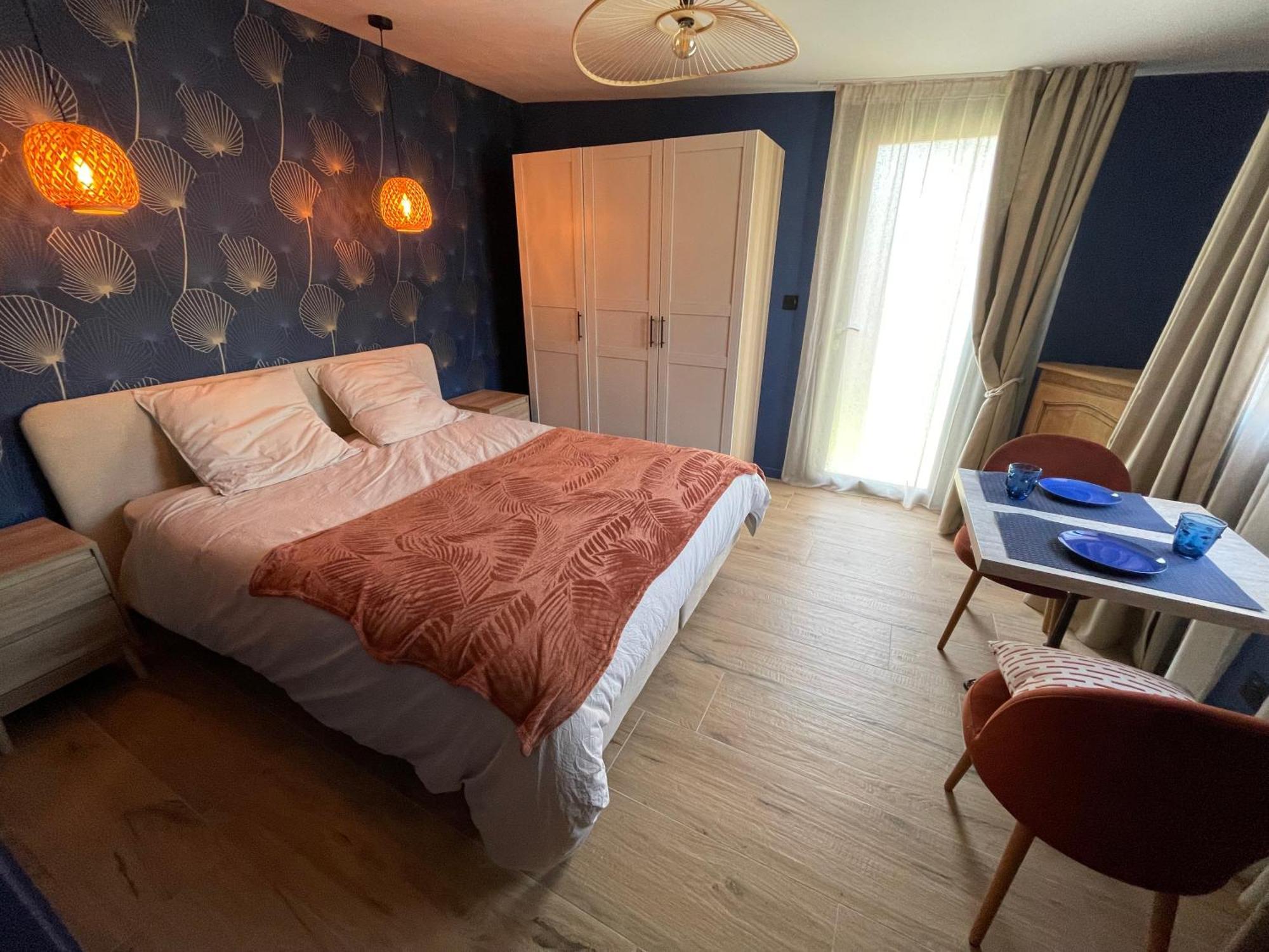 Bed and Breakfast Nuit Bleutee Saint-Malo Exterior foto